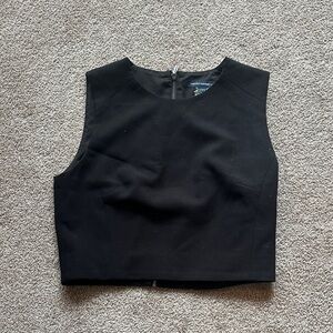 Chic Black Sleeveless Crop Top